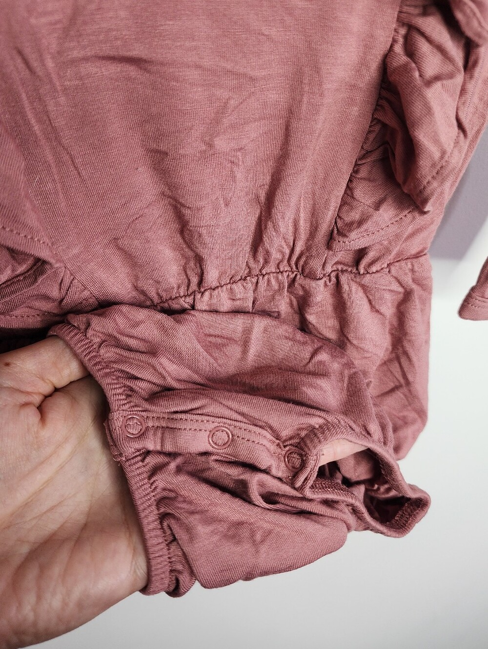 Kyte BABY Mauve Ruffle Long-Sleeve Romper - Picture 4 of 5